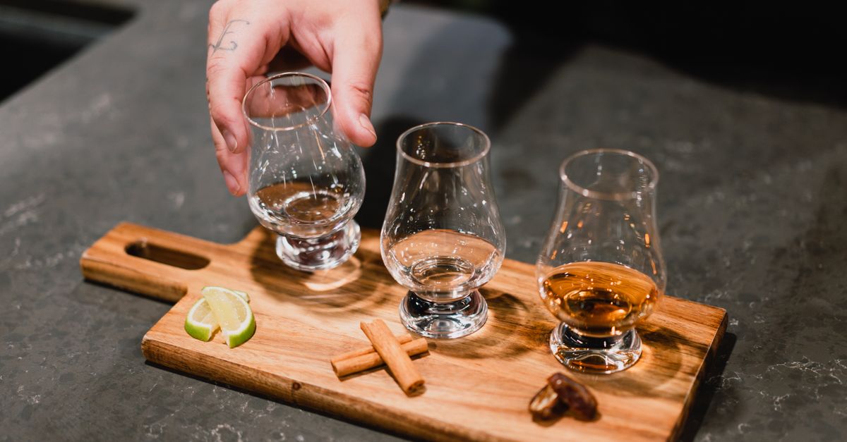 Les Secrets pour Déguster les Liqueurs comme un Expert