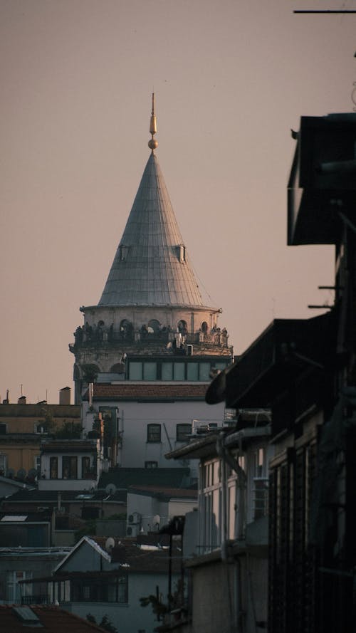 bina cephesi, dikey atış, galata kulesi müzesi içeren Ücretsiz stok fotoğraf