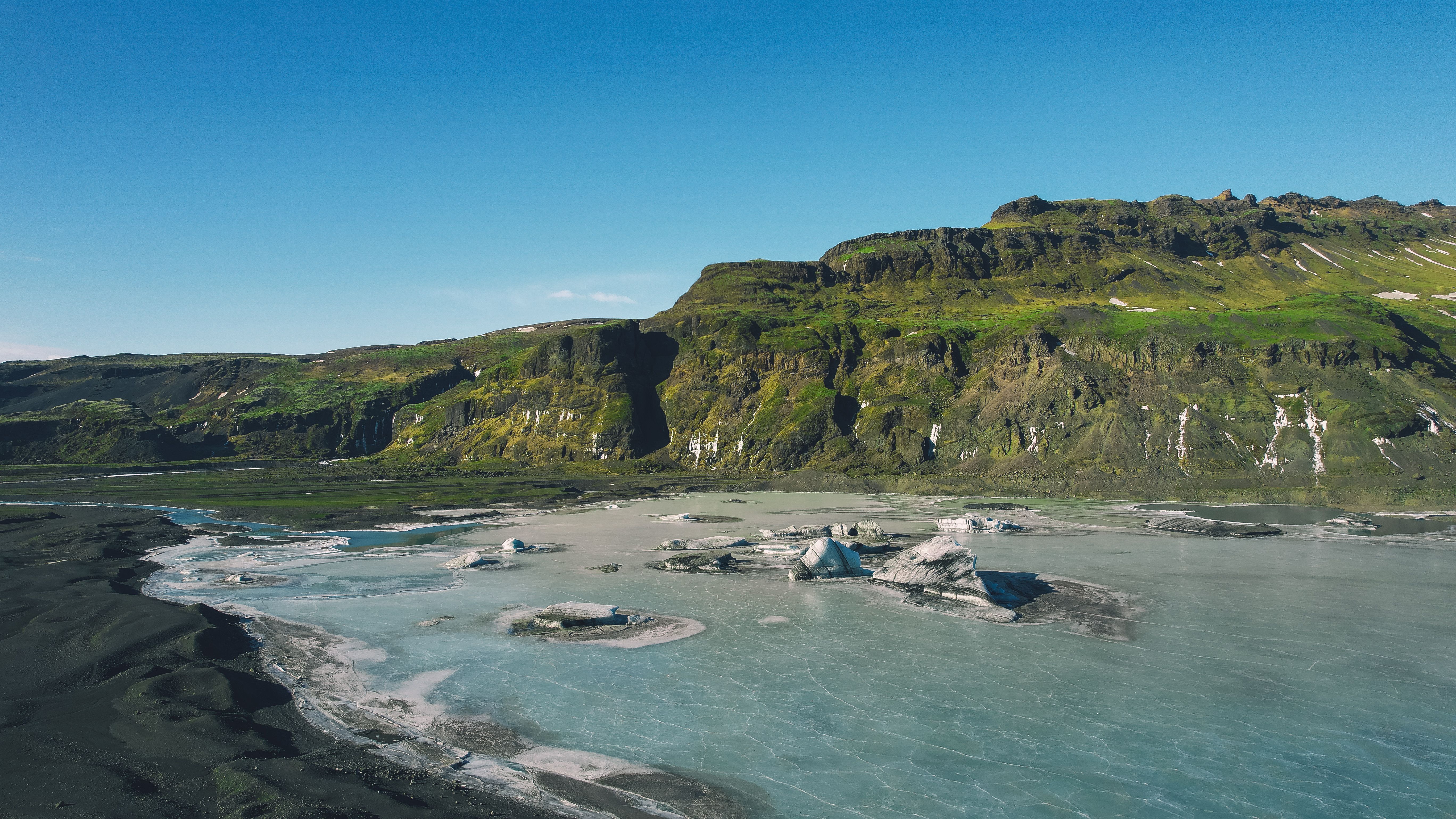 Best Tour Companies in Iceland — Photo by Archie McNicol on Pexels