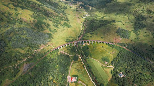 Gratis arkivbilde med dal, dronebilde, glenfinnan viadukt