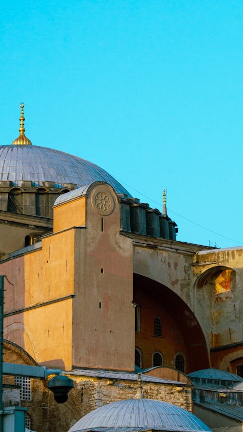 Бесплатное стоковое фото с большая мечеть святой софии, вертикальный выстрел, городской