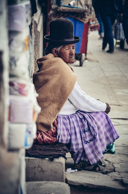Kostnadsfri bild av äldre, hatt, kvinna
