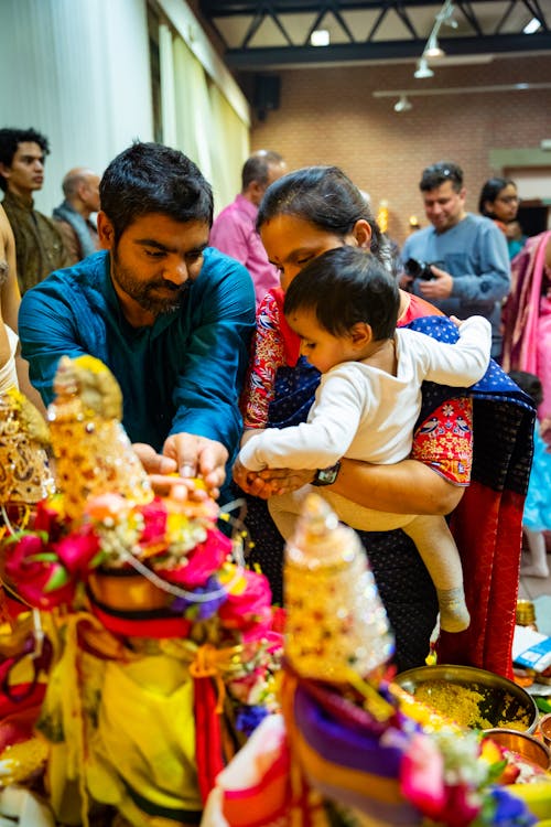 Foto stok gratis bayi, festival tradisional, fokus selektif