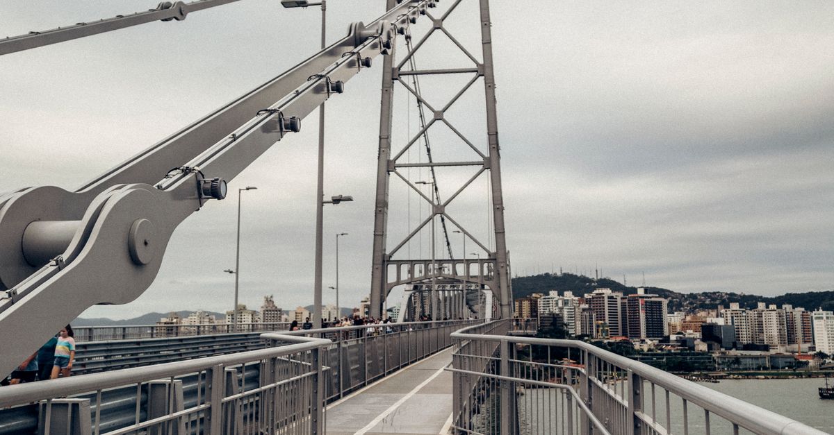 Desafíos de construcción y superación en los 10 puentes más largos del mundo Desafíos de construcción y superación en los 10 puentes más largos del mundo