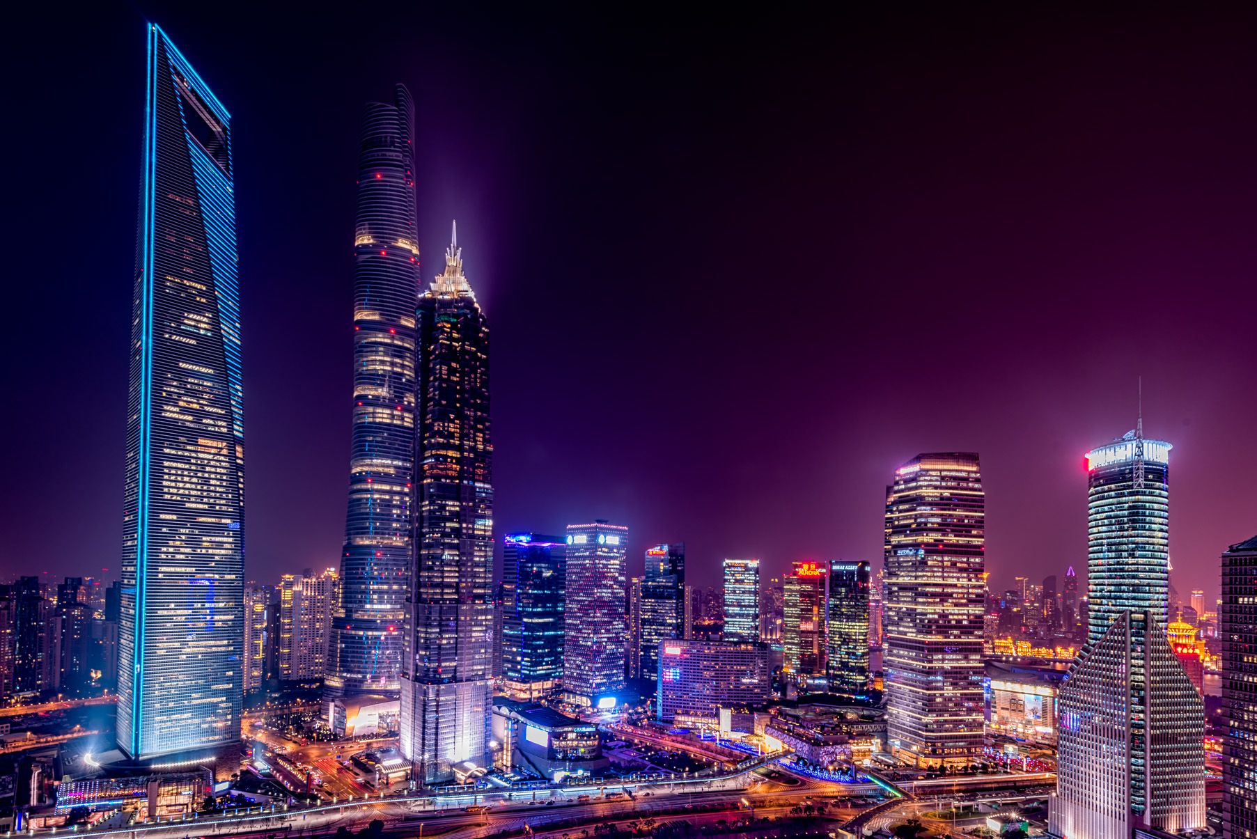 El distrito financiero de Shanghái de noche