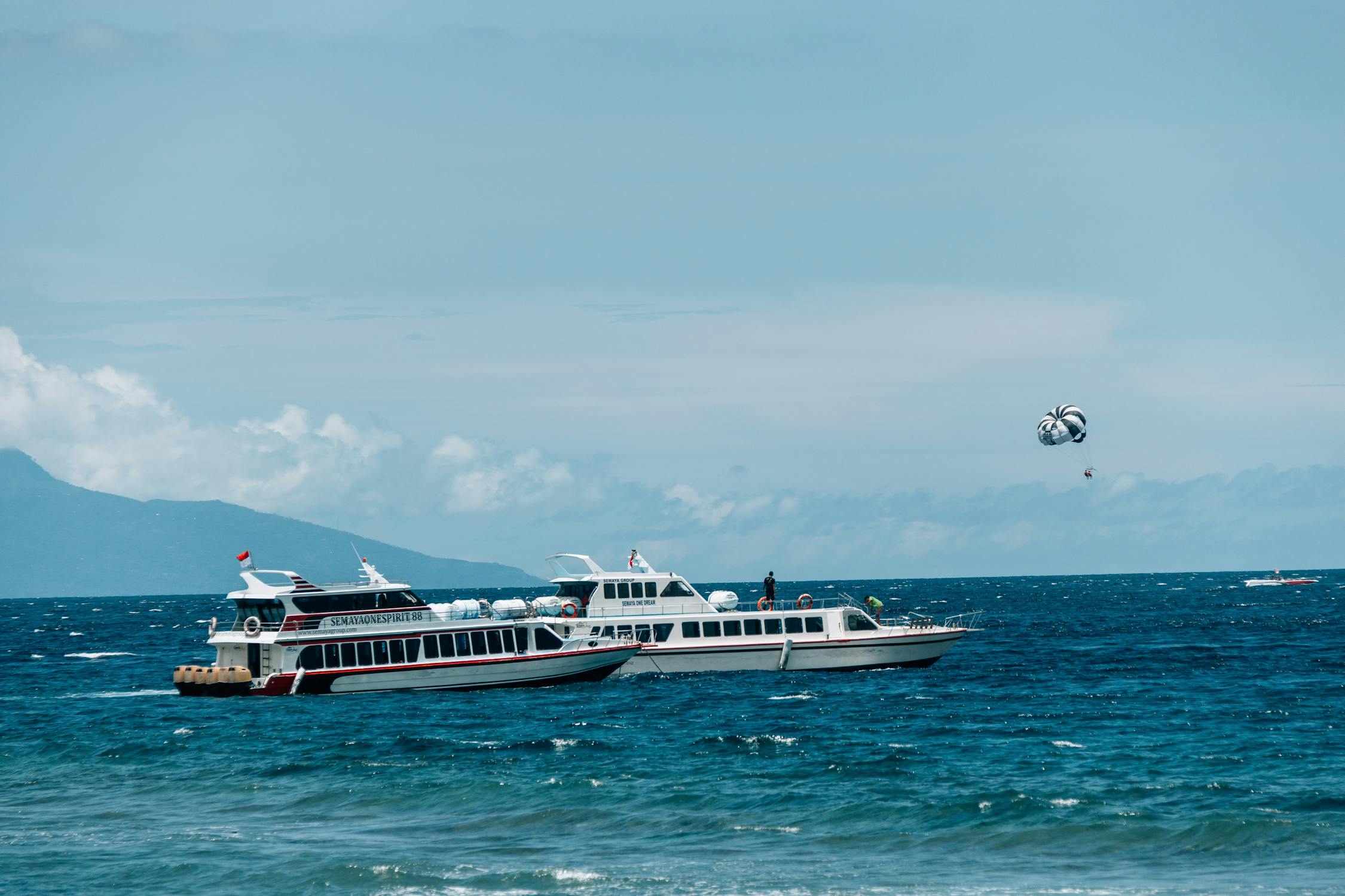 Luxury Catamaran cruise to Nusa Lembongan