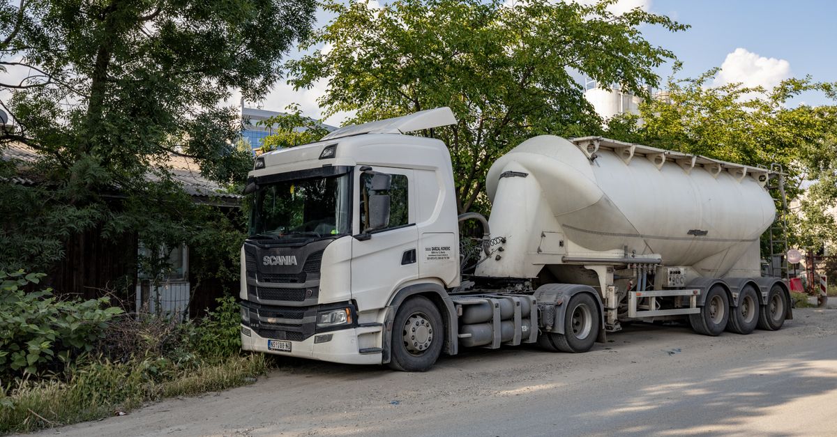 Comment lever une benne de camion en panne en Haute-Savoie ?
