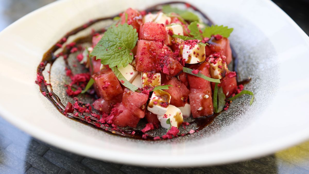 Lentil, feta and mint salad
