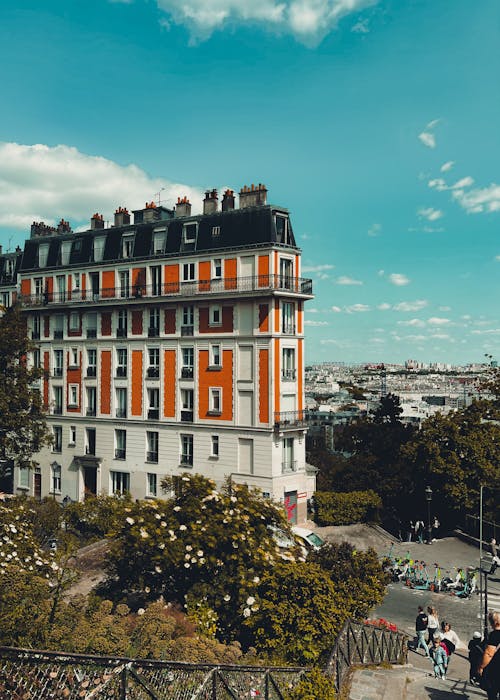 Rue Lamarck Hotel on top of Montmartre in Paris 