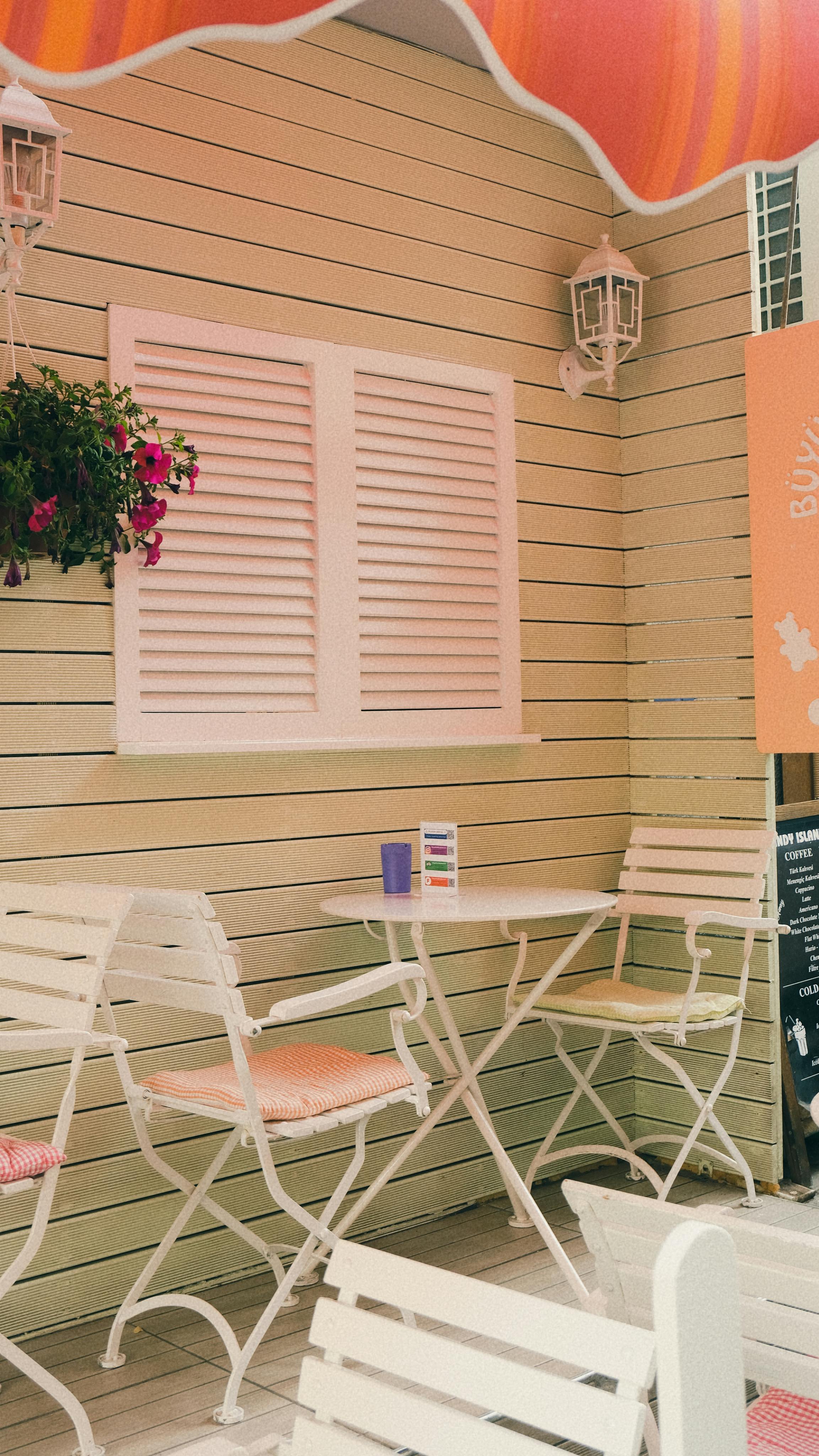 Cum să cureți și să întreții mobilierul de exterior