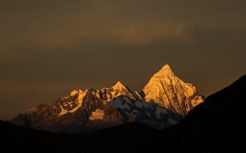 山, 峰, 日出 的 免费素材图片