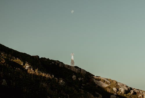 Základová fotografie zdarma na téma budova, čisté nebe, kopec