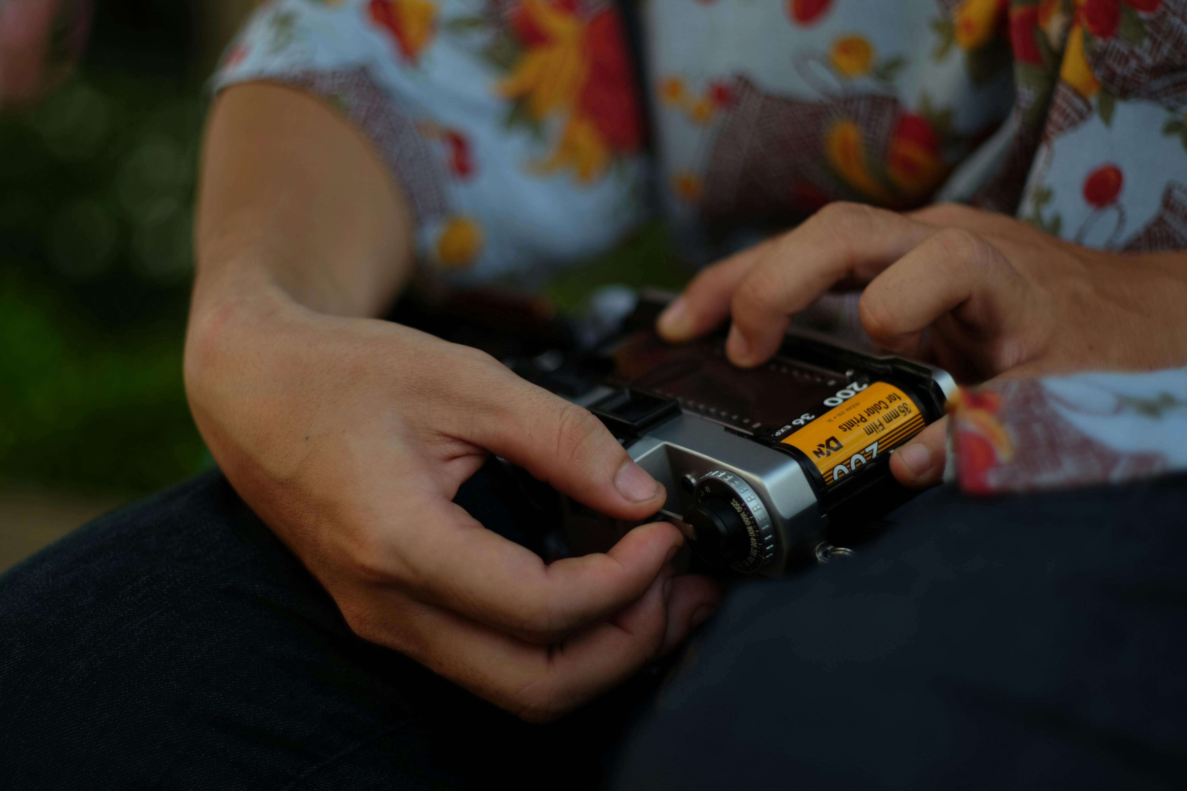 Review Flashback One35 V2 Kamera Digital Bergaya Analog Kekinian