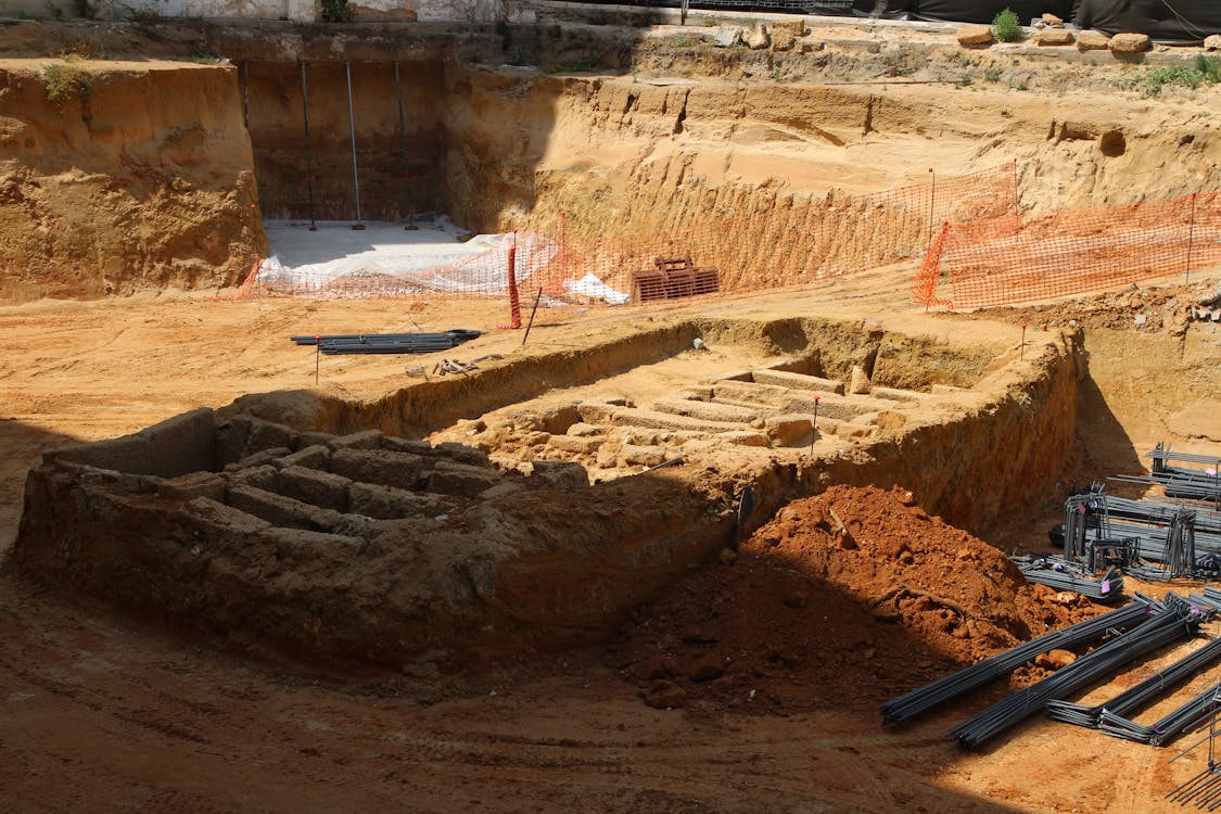 tumbas de origen fenicio y romano halladas en Bahía Blanca