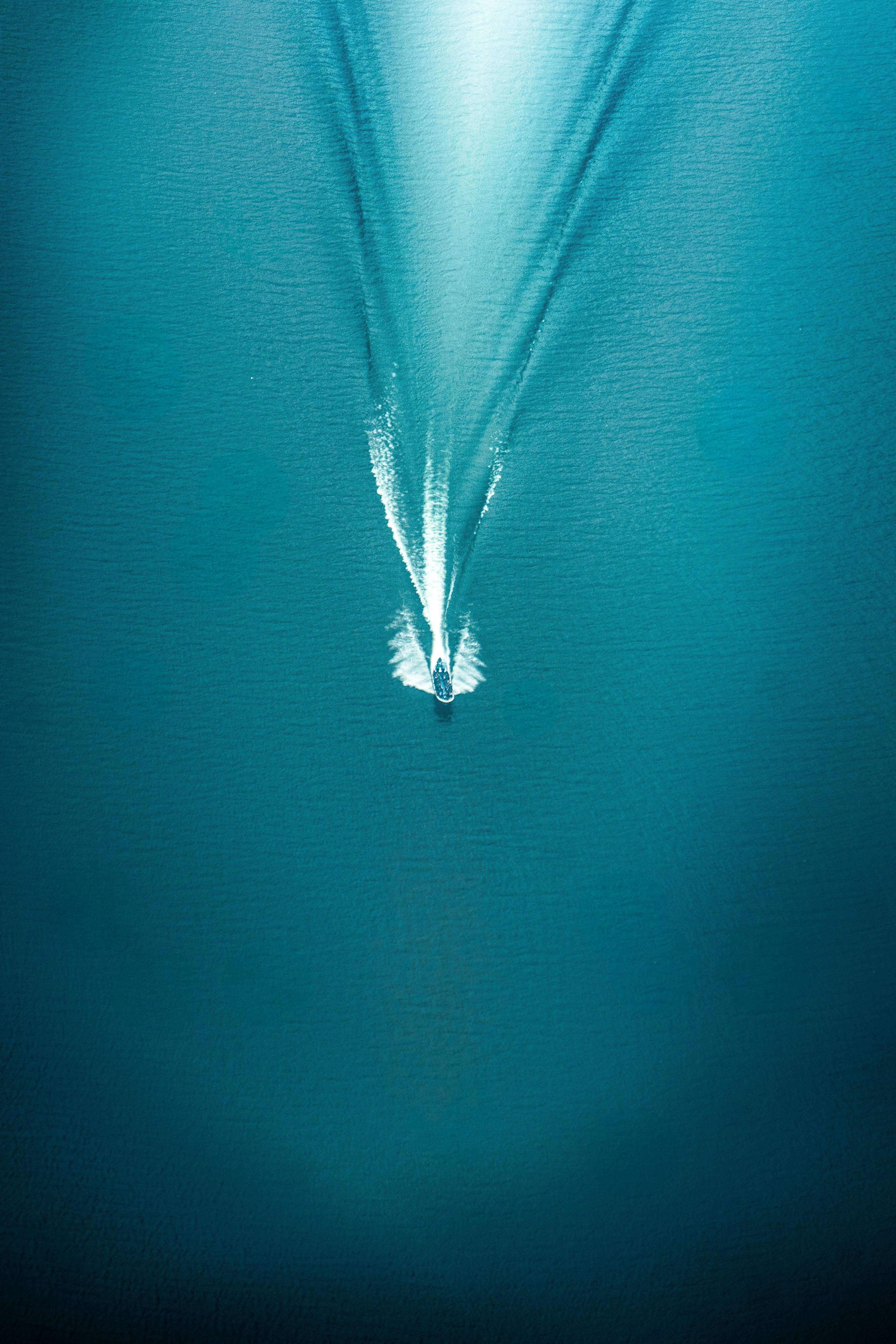 Birds Eye View of a Motorboat Sailing on the Sea · Free Stock Photo