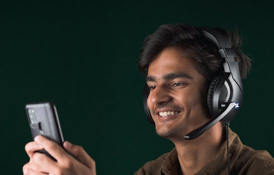 Ilustrasi Podcast Studio di Rumah: Rakitan PC dan Periferal untuk Kualitas Suara dan Video Profesional dalam artikel teknologi