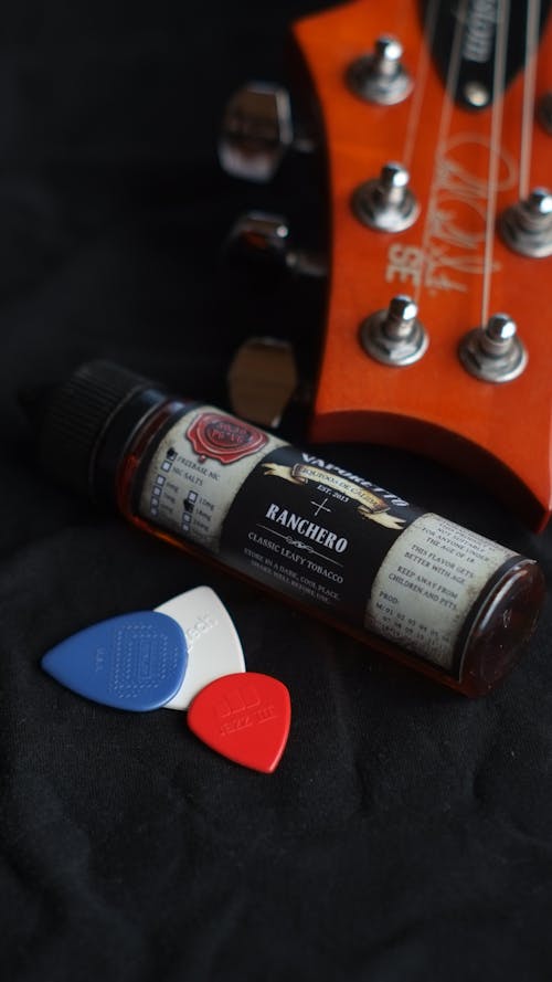 Free Close-up of Guitar Cords and Picks  Stock Photo