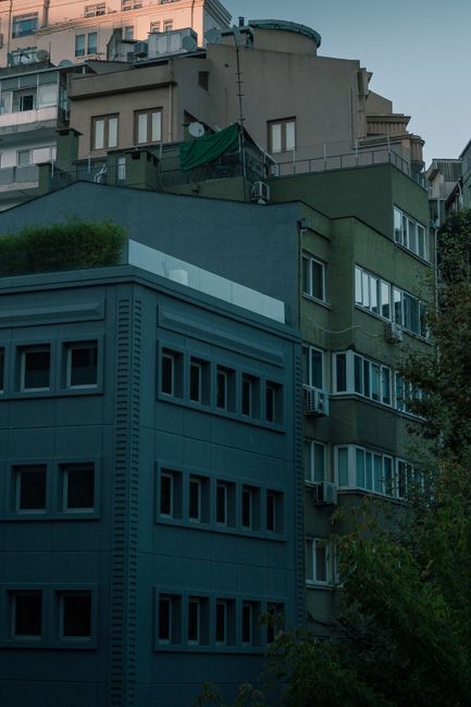 A diverse mix of residential architectures in Istanbul, showcasing modern and classic styles.
