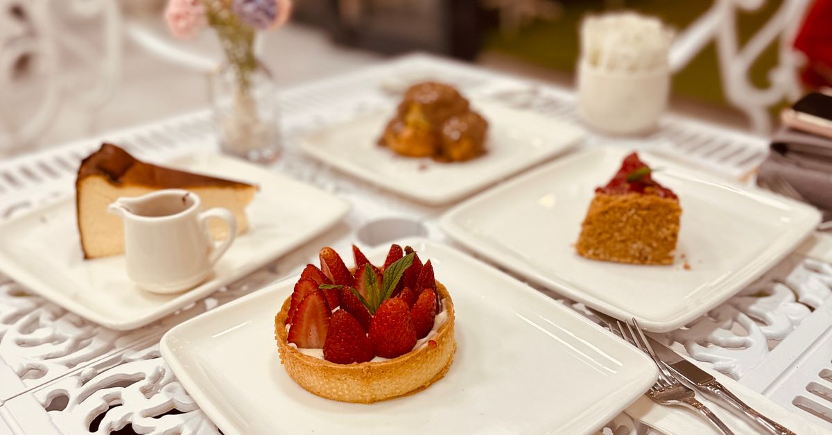 4 Rivers Dessert Picture of Four Desserts · Free Stock Photo
