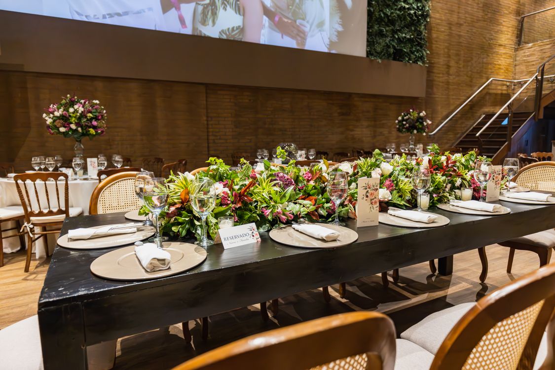 Set Rest Table Elegant Table Setting in Luxury Restaurant · Free Stock Photo