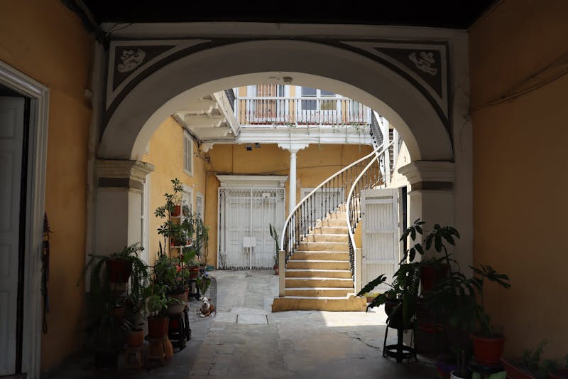 toms spanish villa sparkle