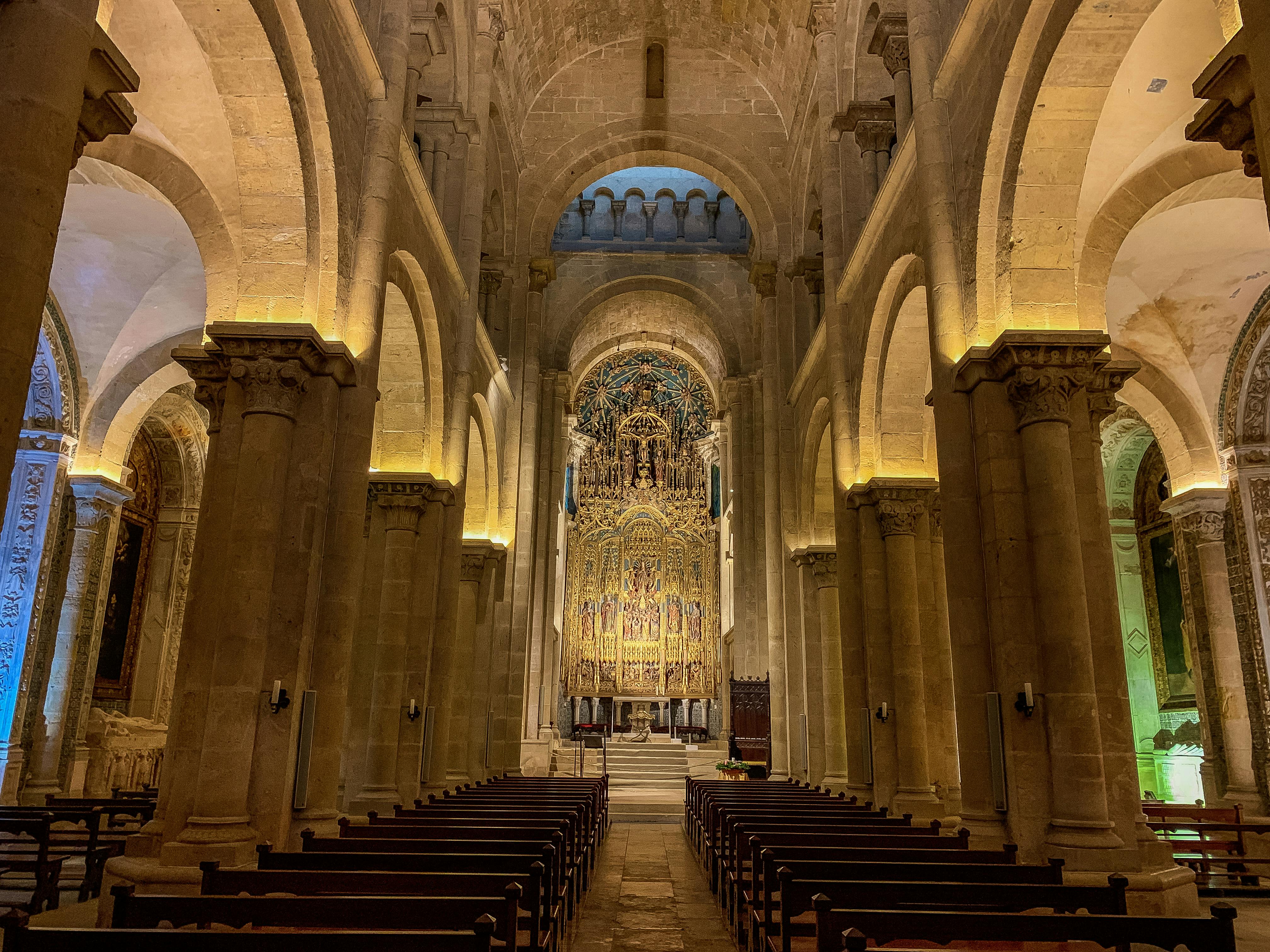 File:Coimbra-Pharmacia Nazareth-20140914.jpg - Wikimedia Commons