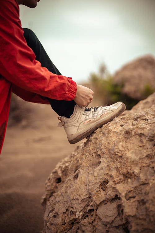 Δωρεάν στοκ φωτογραφιών με rock, άνδρας, κατακόρυφη λήψη