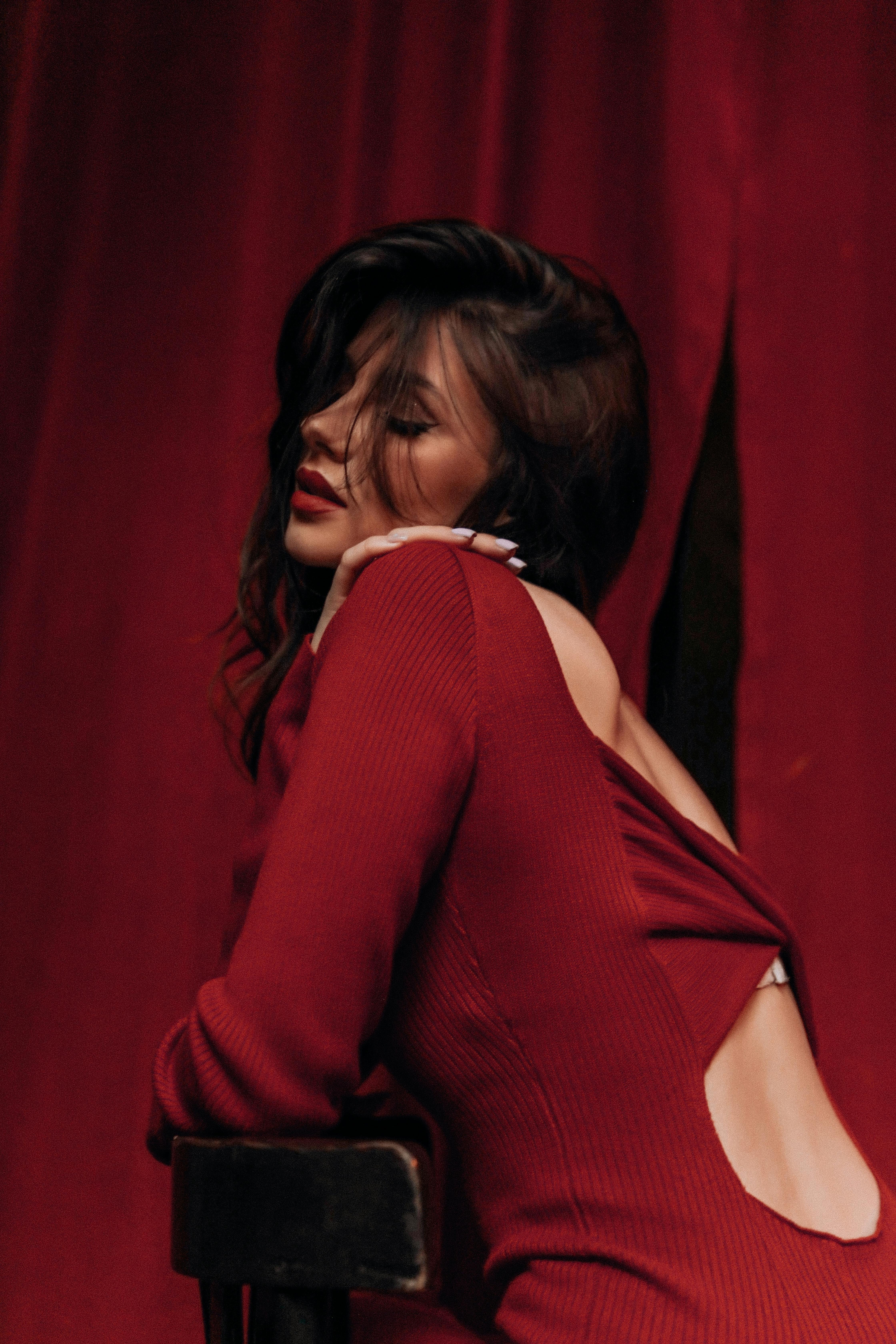 Gratis lagerfoto af aftentøj, brunette, designer kjole Lagerfoto