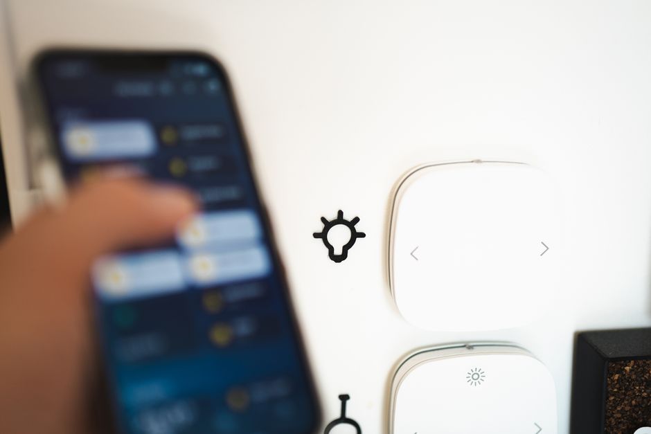Utilisation d'un smartphone pour piloter un système connecté à la maison