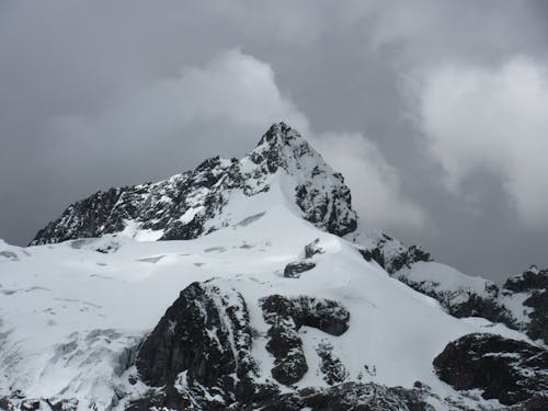 Foto profissional grátis de com frio, corroído, escuro