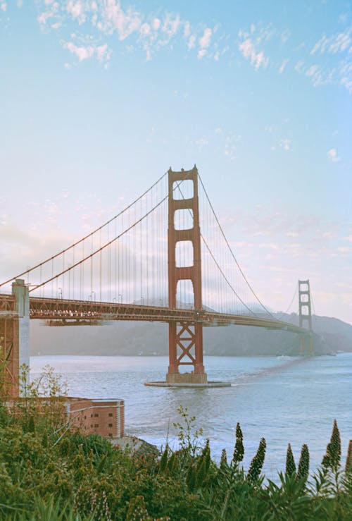 bezplatná Základová fotografie zdarma na téma Kalifornie, modrá obloha, most Základová fotografie