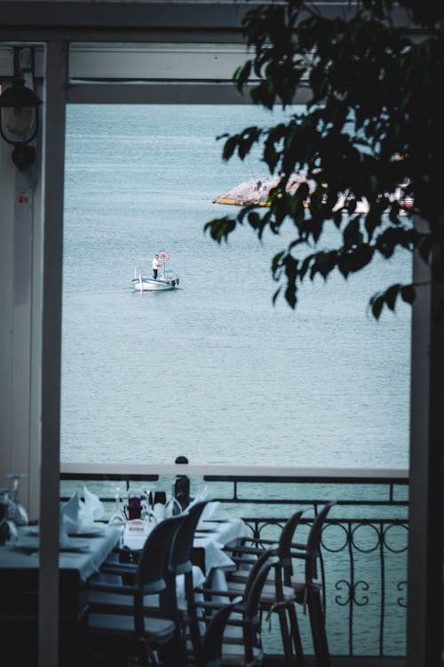 Základová fotografie zdarma na téma křesla, moře, restaurace