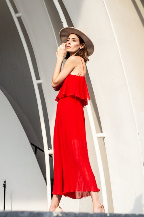 모델, 모자, 빨간 드레스의 무료 스톡 사진