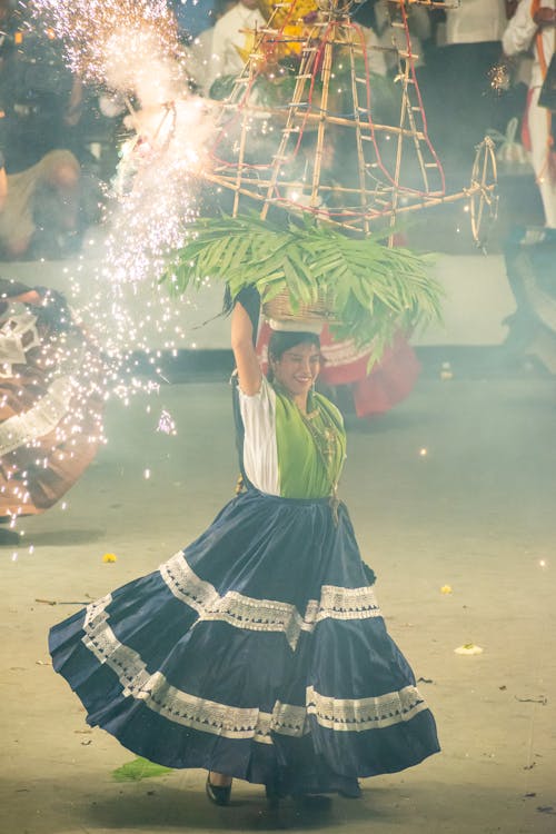 Foto d'estoc gratuïta de actuació, ballarina, cultura mexicana