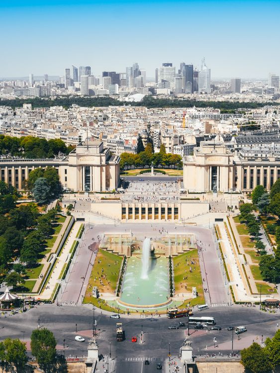 Jardins du Trocadéro in Paris from the Eiffel Tower · Free Stock Photo