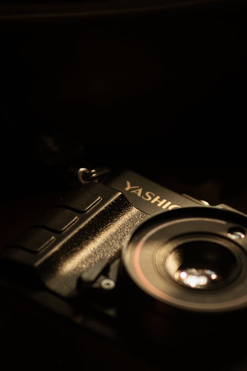 Darmowe zdjęcie z galerii z analogowy, aparat, film 35 mm