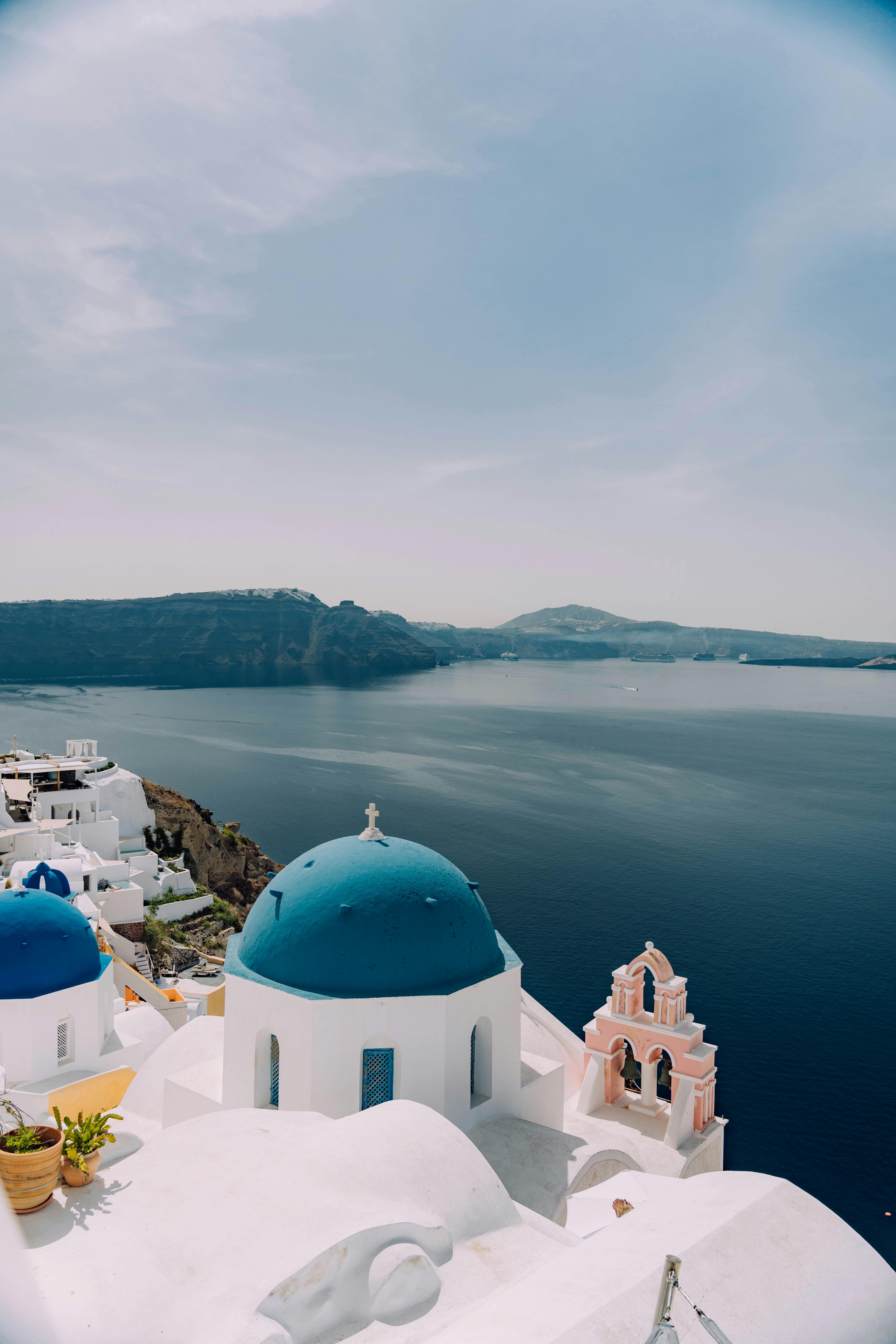 Cobblestone Street on Santorini, Greece · Free Stock Photo