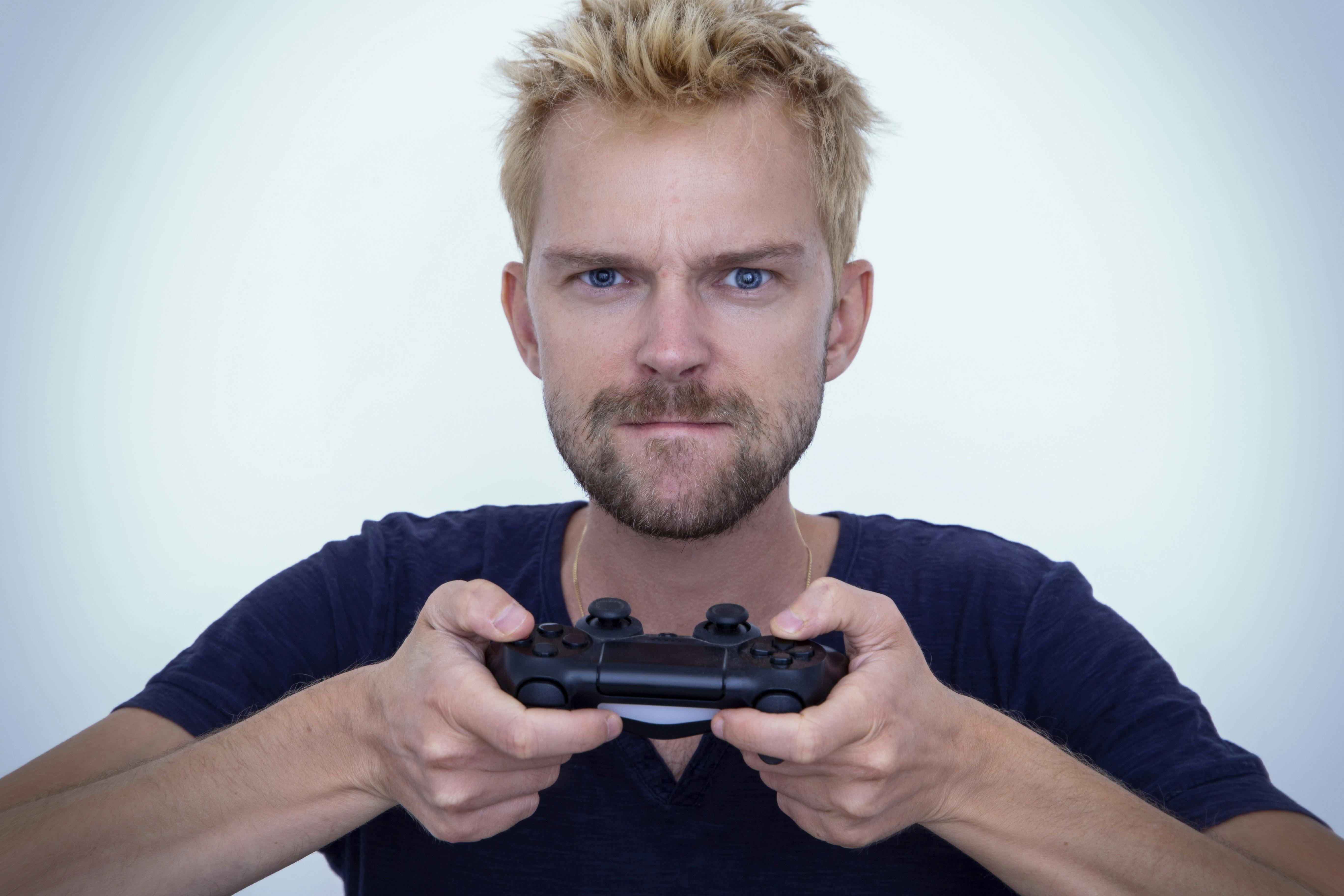 gaming micro‑niche gaming hobby forums — Photo by Sammie Sander on Pexels