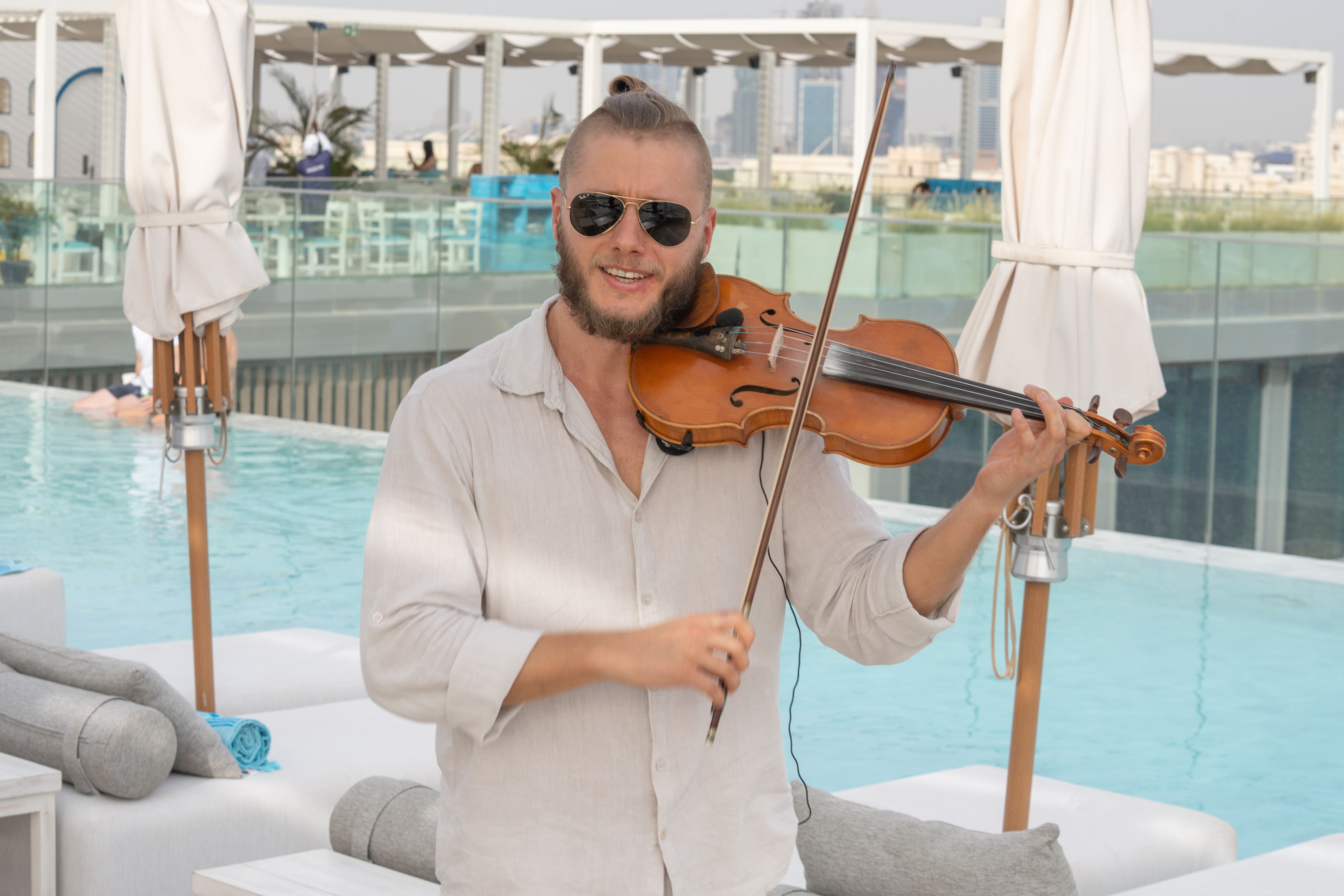 general entertainment — Photo by Denys Gromov on Pexels