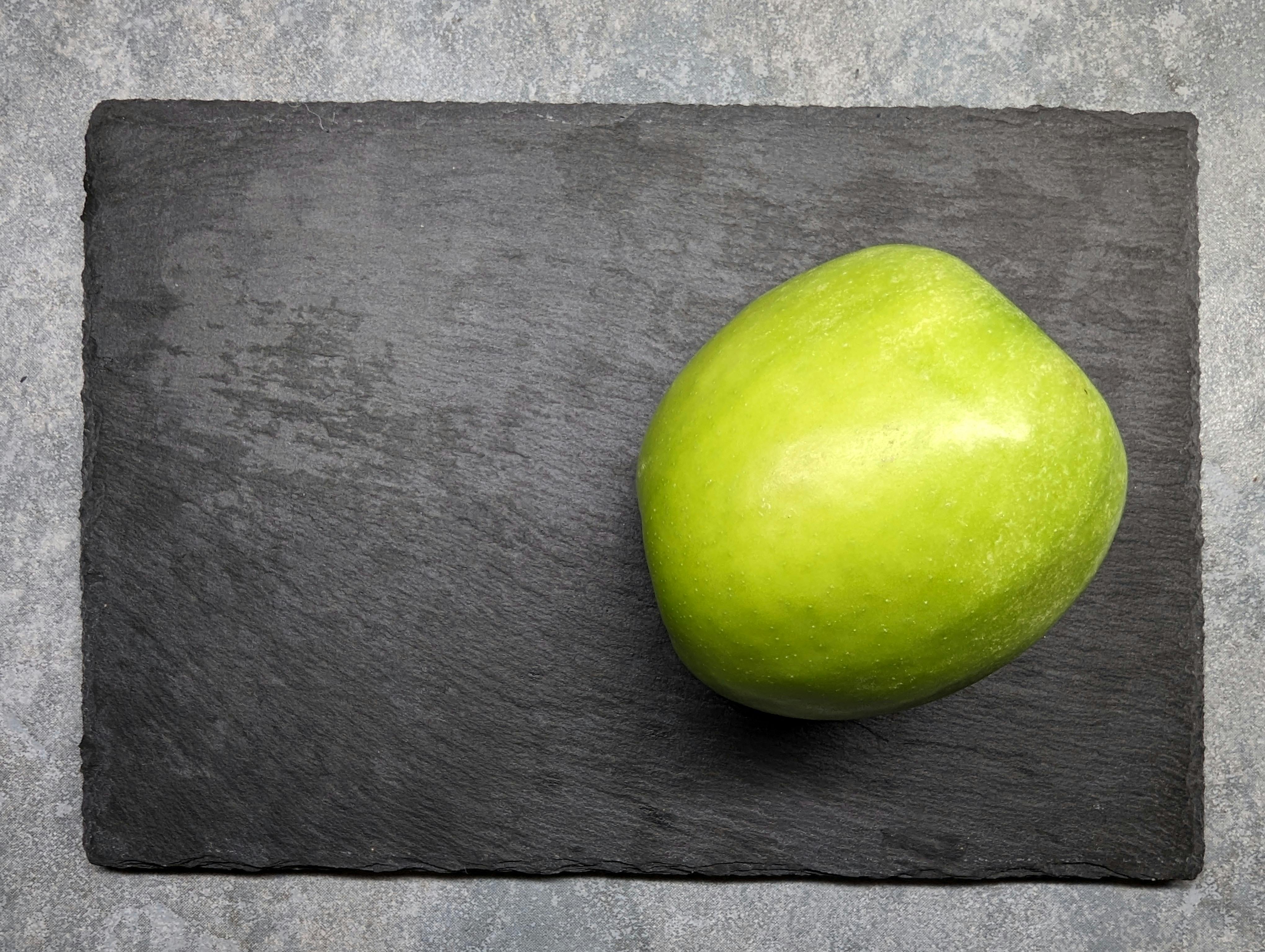 Apples Mysterious Slate Betting The Company One More Time
