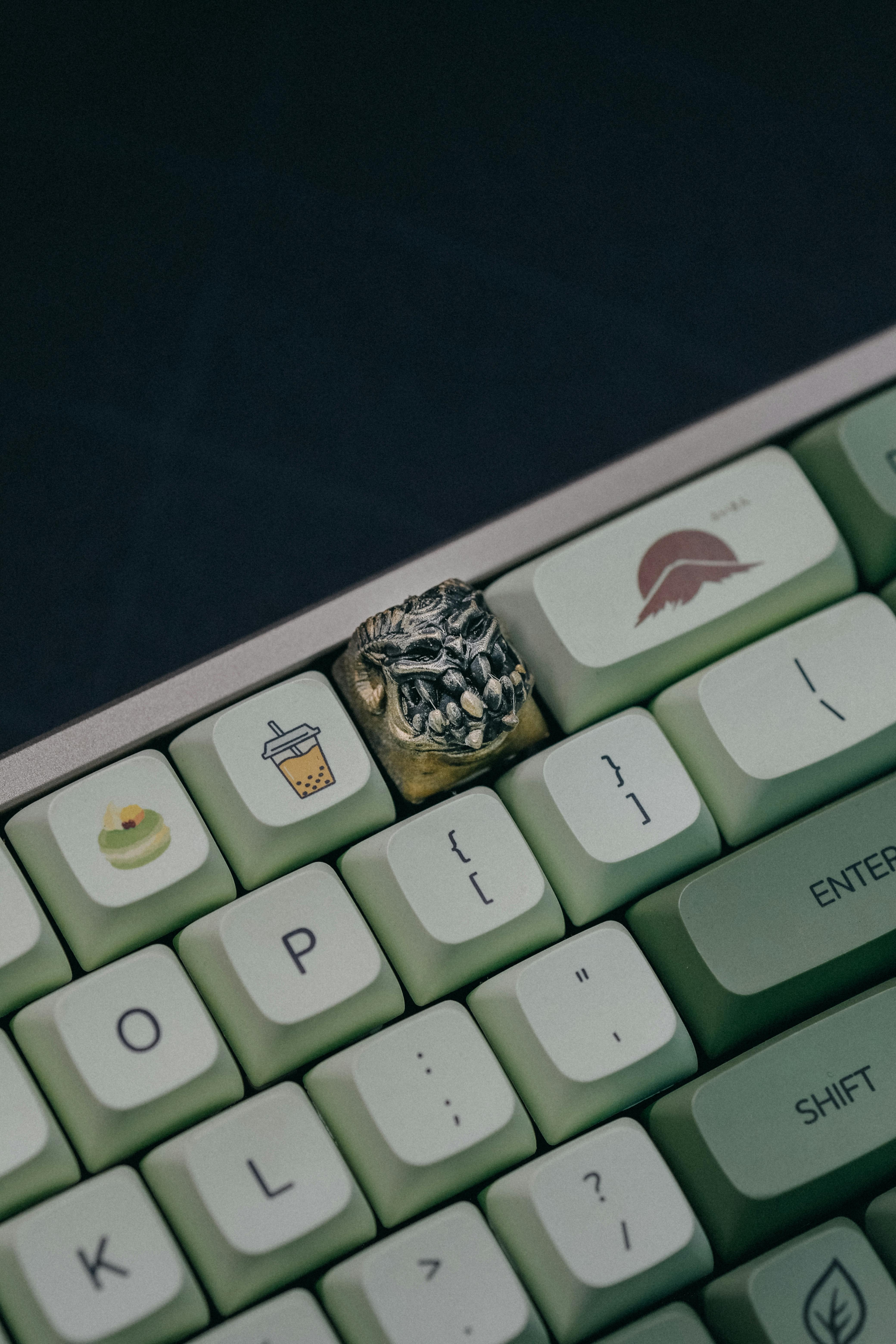 keyboard with artisan keycap