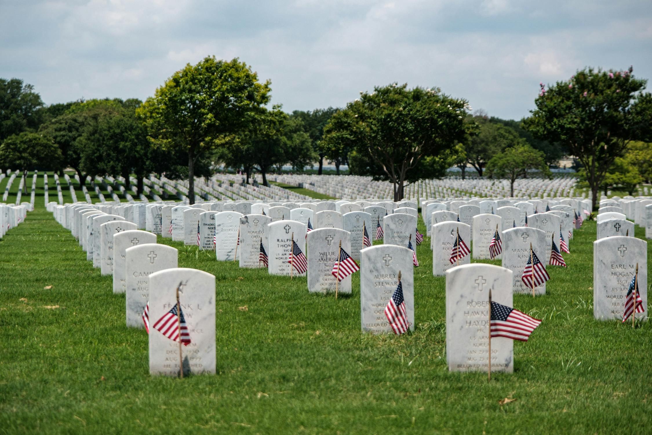 Fort Sam Houston National Cemetery 2023 · Free Stock Photo Fort Sam Houston National Cemetery 2023 · Free Stock Photo
