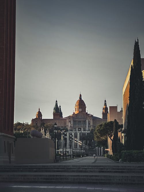 Photos gratuites de barcelone, coucher de soleil doré, voyage en ville