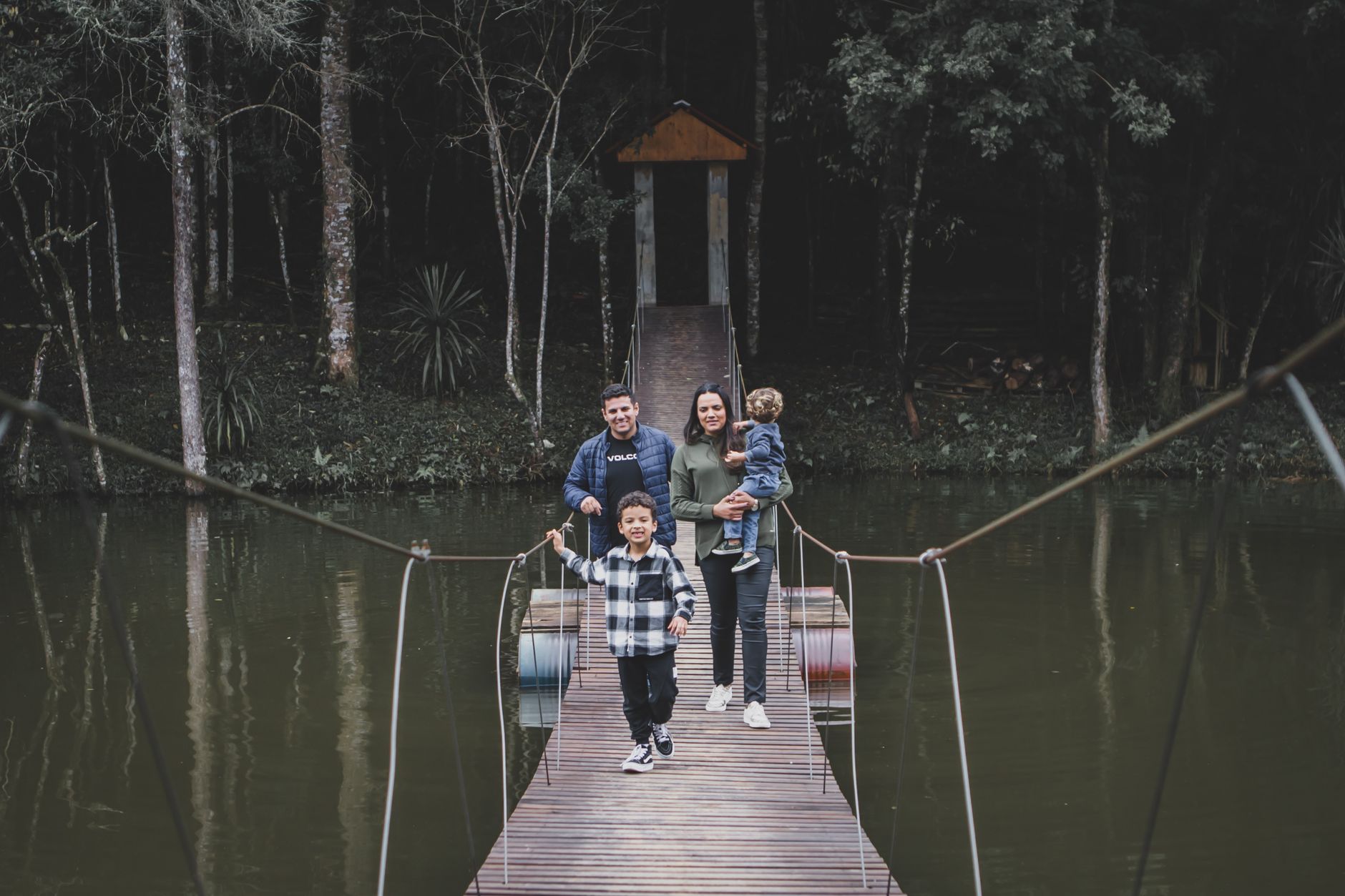 Family Travel Connectivity: How Saily's Multiple Device Data Plans Kept the Johnson Family Connected Abroad