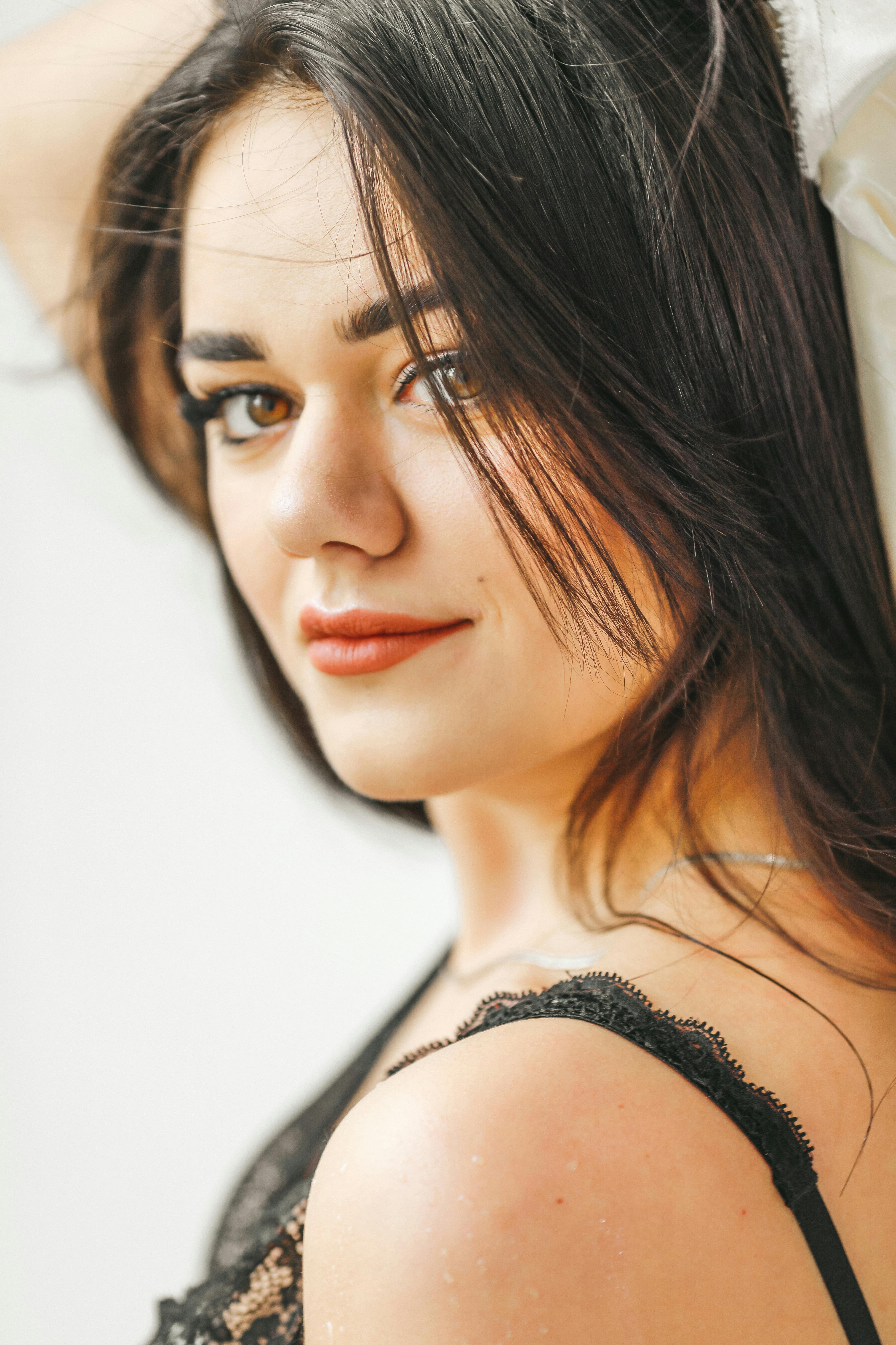 Безкоштовне стокове фото на тему «attractive, beautiful, brunette» стокове фото