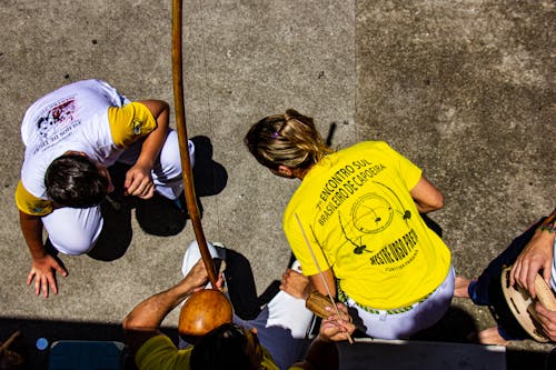 Foto profissional grátis de aluno, amarelo, bailarinos