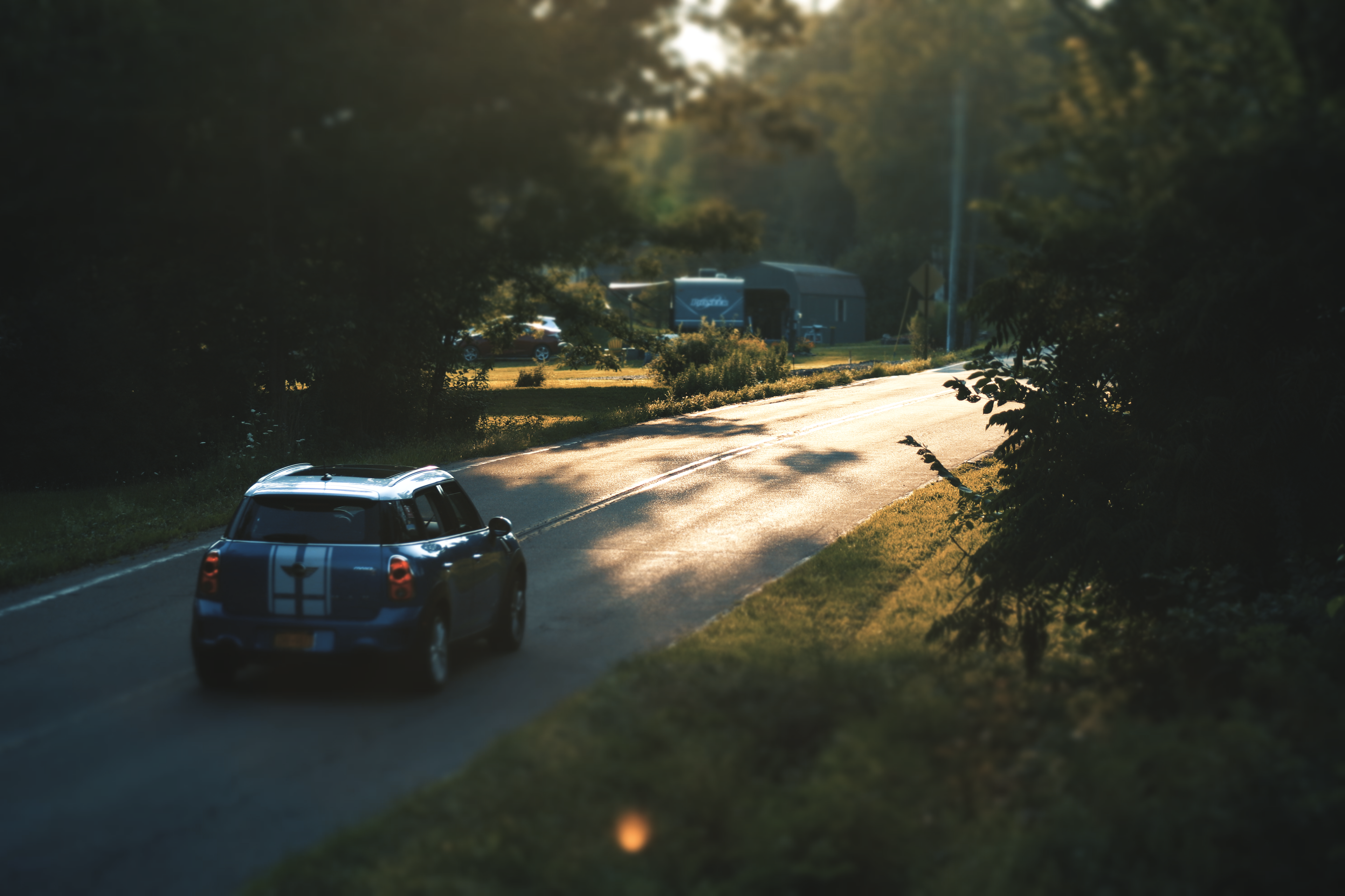 Rolls-Royce Ghost vs Rolls-Royce Phantom for Chauffeur Travel — illustrating the guide