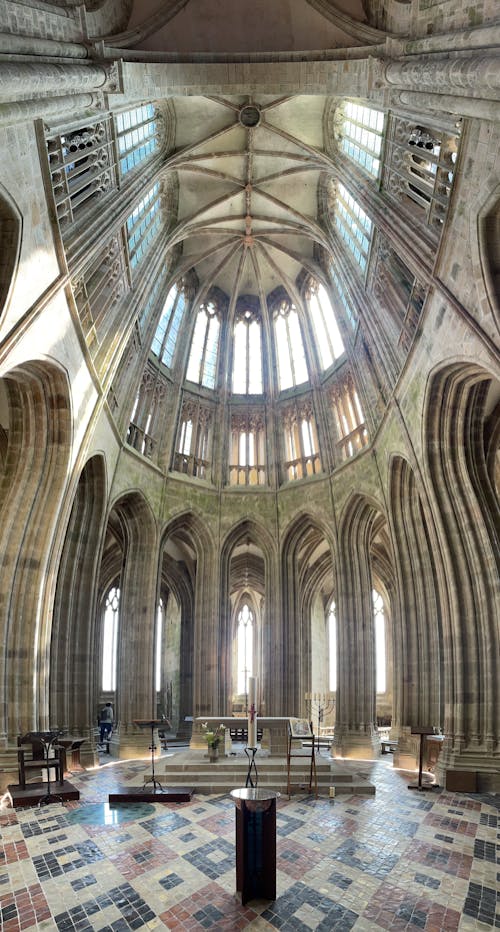 Безкоштовне стокове фото на тему «mont saint michel, абатство, вітражі»