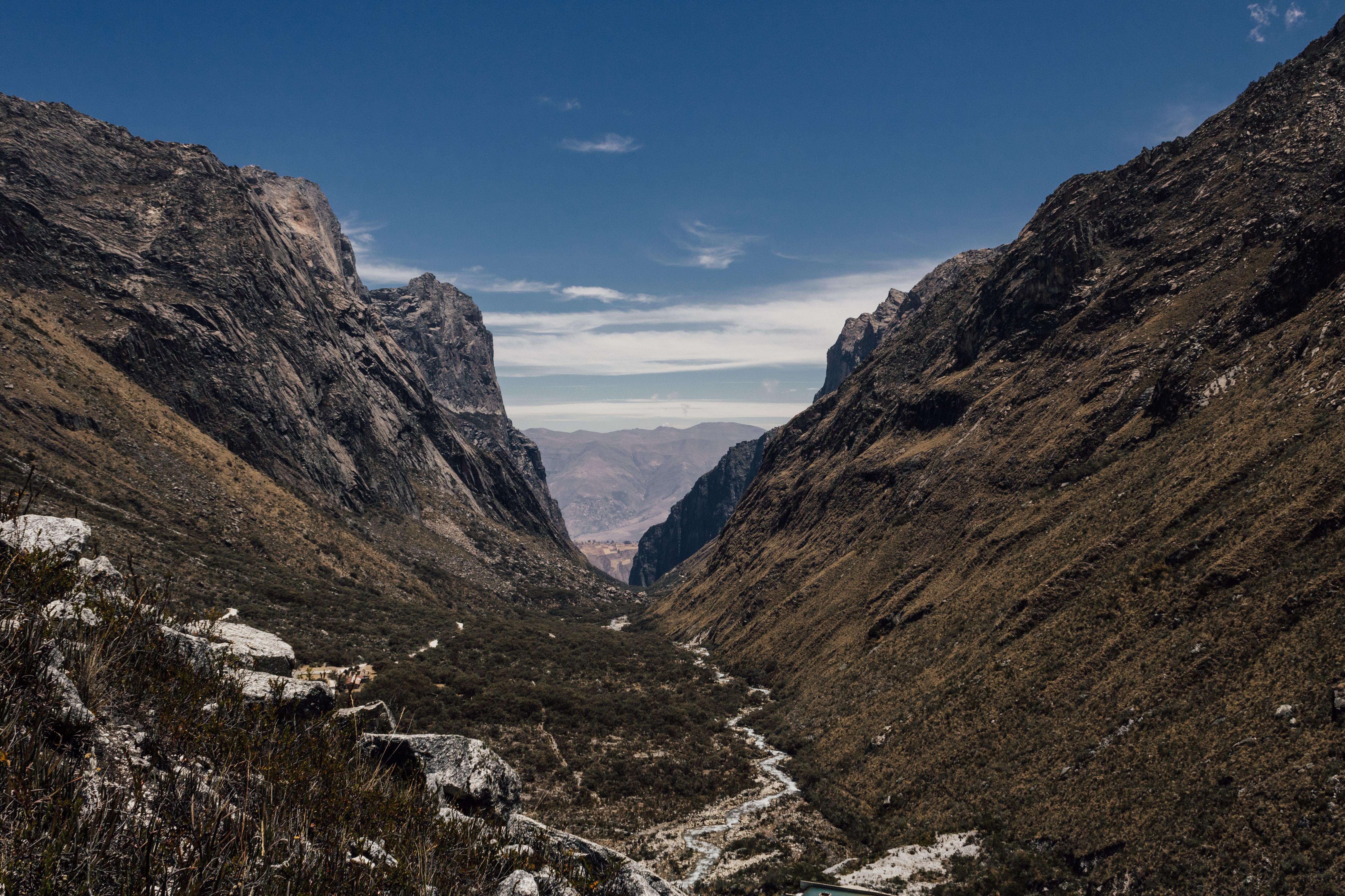 Breathtaking 2-Day All Inclusive Guided Jungle Tour from Iquitos at Maniti Eco-Lodge Review 2026 - Breathtaking view of the Huaylas Valley in Áncash, Peru with towering mountains and serene skies.