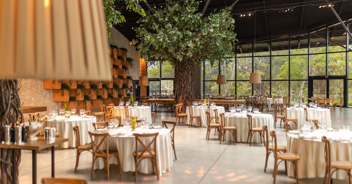 Interior of Restaurant Hall · Free Stock Photo
